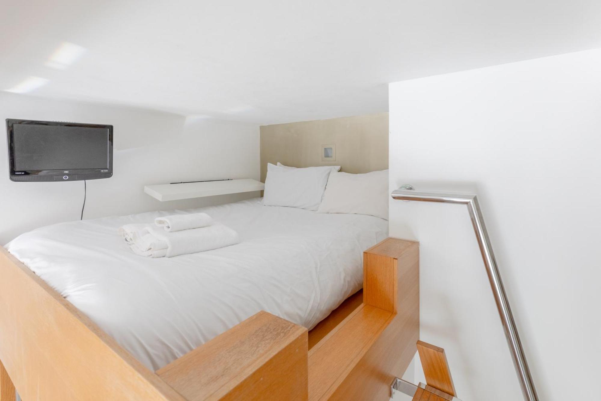 Appartamento Minimal With Views Over Battersea Park Londra