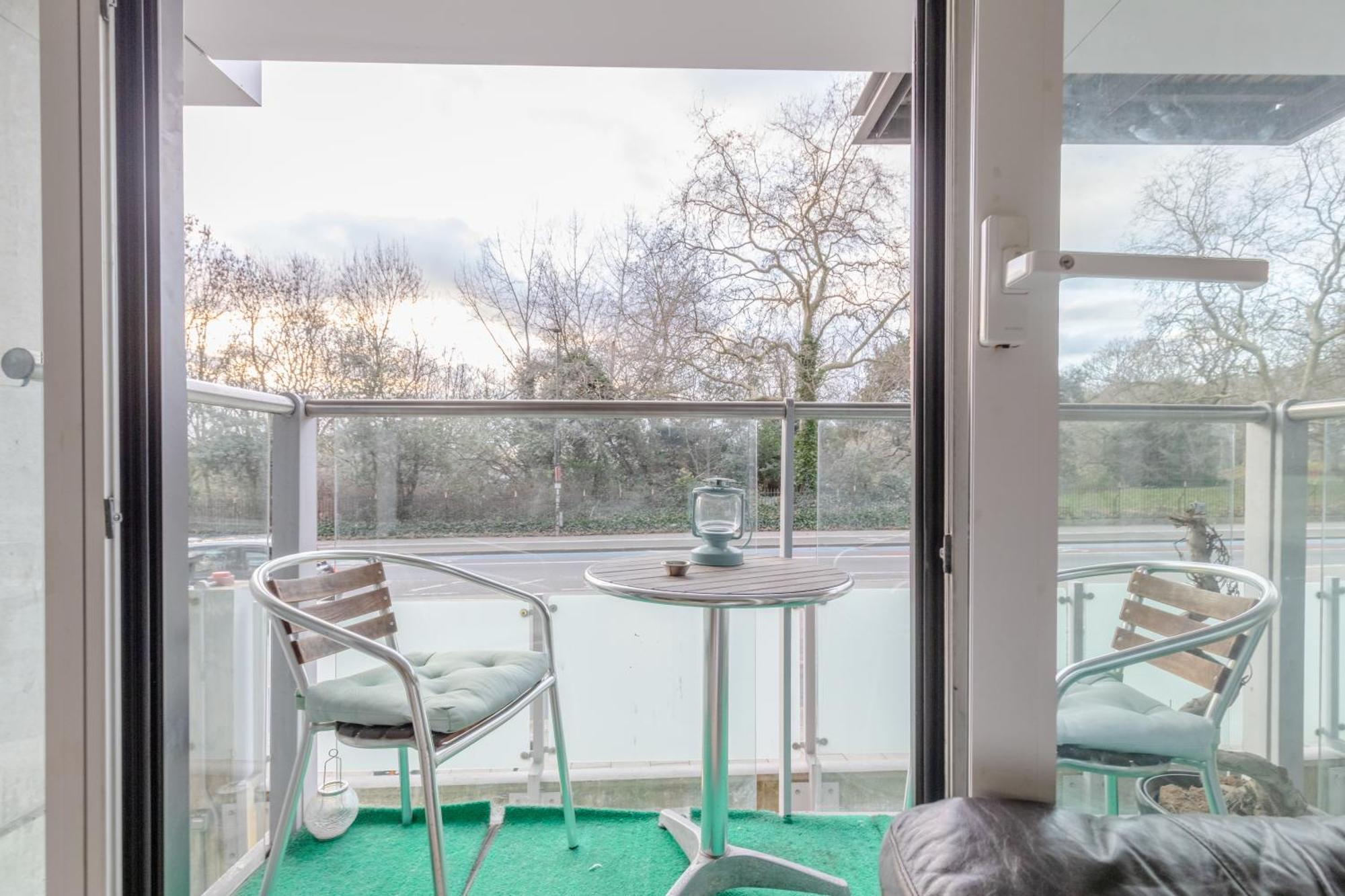 Minimal With Views Over Battersea Park Appartamento *