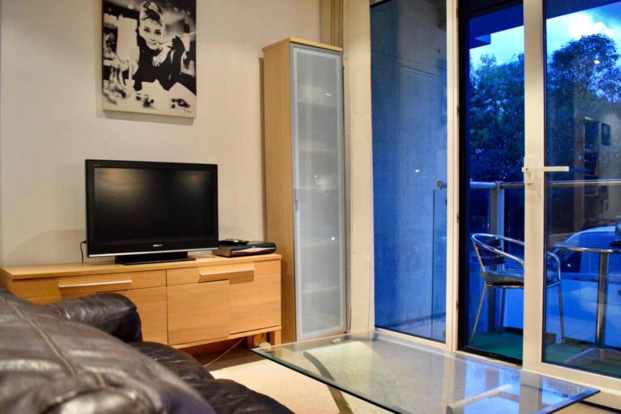 Appartamento Minimal With Views Over Battersea Park *